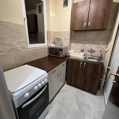 Alquiler de un acogedor apartamento de 2 habitaciones, sector 6, Bucarest, Rumanía
